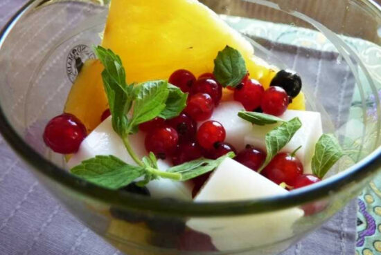 Milk kanten with fruits